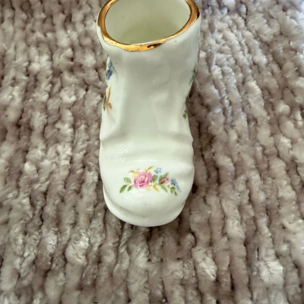 "Moss Rose” Royal Albert Bone China shoe/boot, made in England - Picture 2 of 5